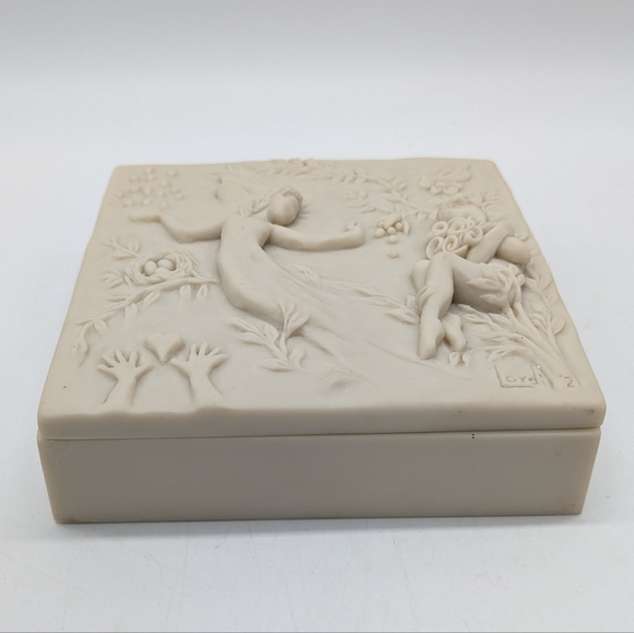 Willow Tree A Healing Wish For You Cream Resin Keepsake Box - Picture 2 of 13